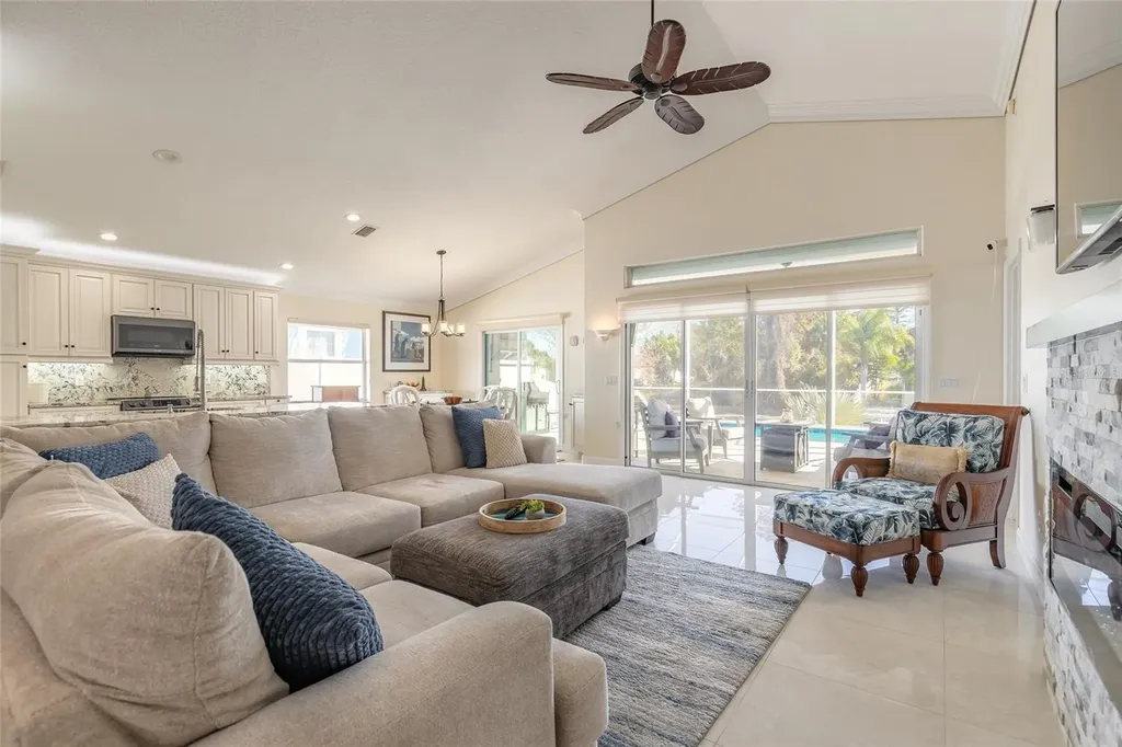 12 Comet Court Palm Coast FL 32137