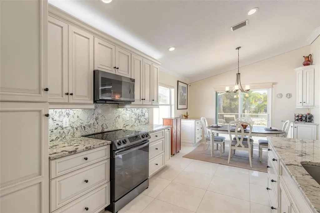 12 Comet Court Palm Coast FL 32137