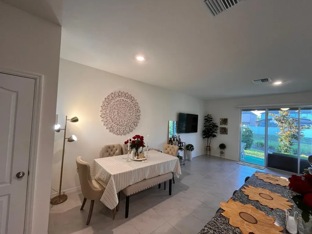 1256 Draintree Street Davenport FL 33837