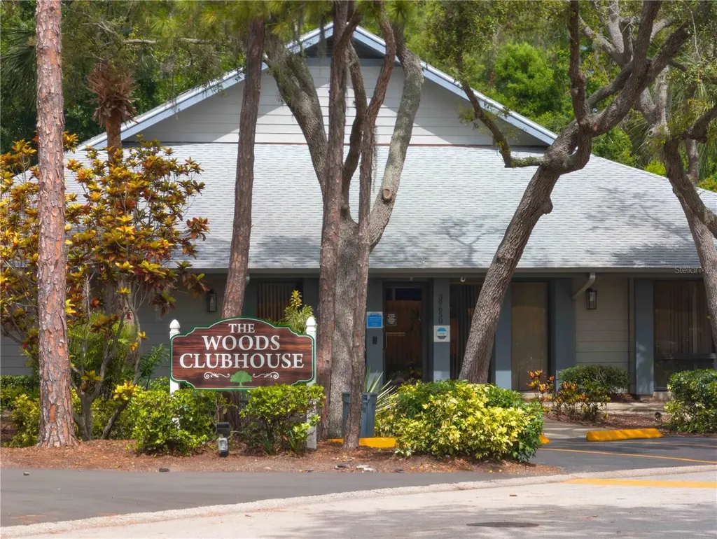 39650 Us Highway 19 N Tarpon Springs FL 34689
