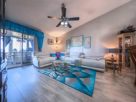 39650 Us Highway 19 N Tarpon Springs FL 34689