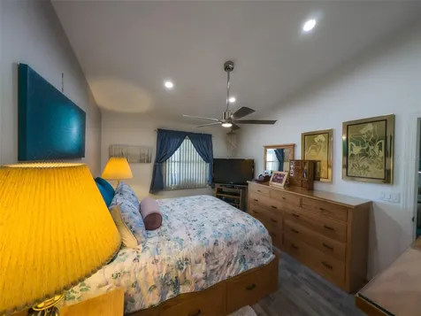 39650 Us Highway 19 N Tarpon Springs FL 34689
