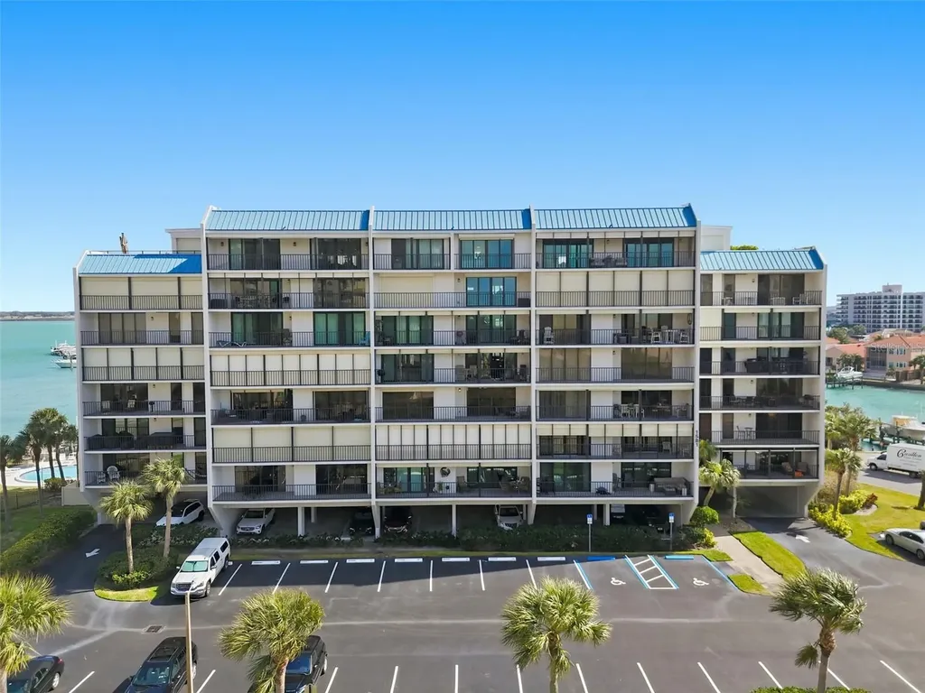 1581 Gulf Boulevard Clearwater Beach FL 33767