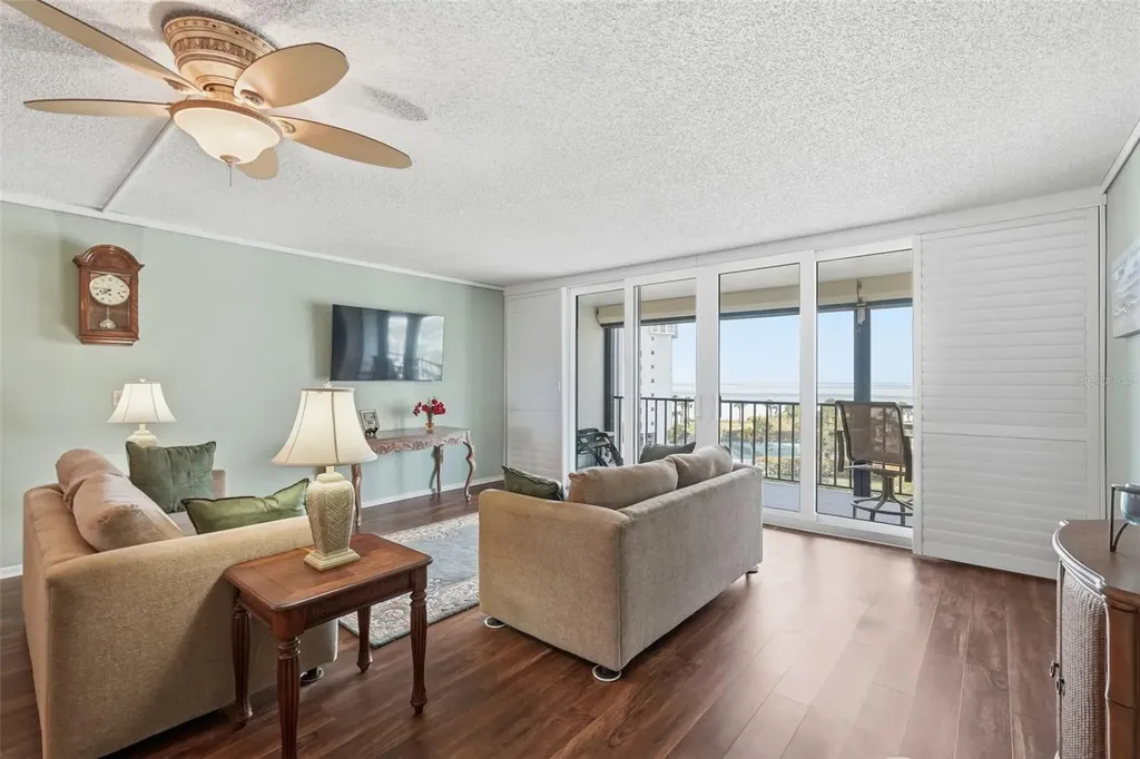 1581 Gulf Boulevard Clearwater Beach FL 33767