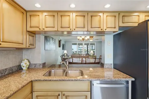 1581 Gulf Boulevard Clearwater Beach FL 33767