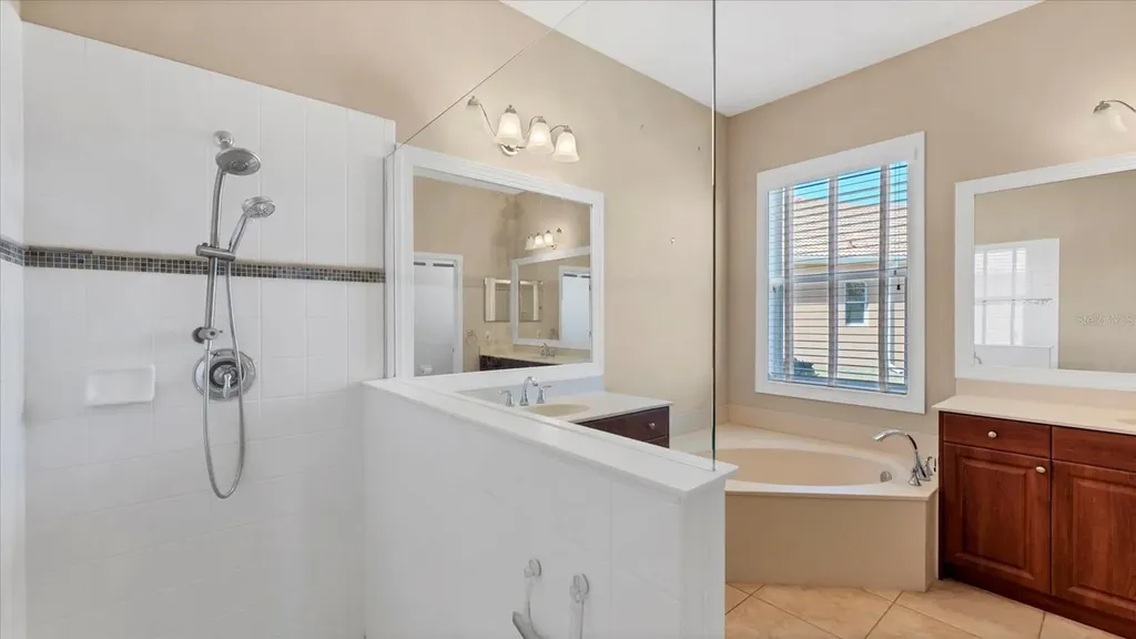 6207 46th Court E Bradenton FL 34203