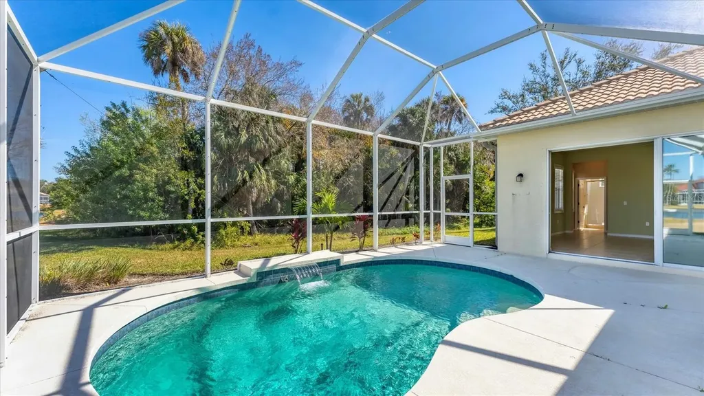 6207 46th Court E Bradenton FL 34203