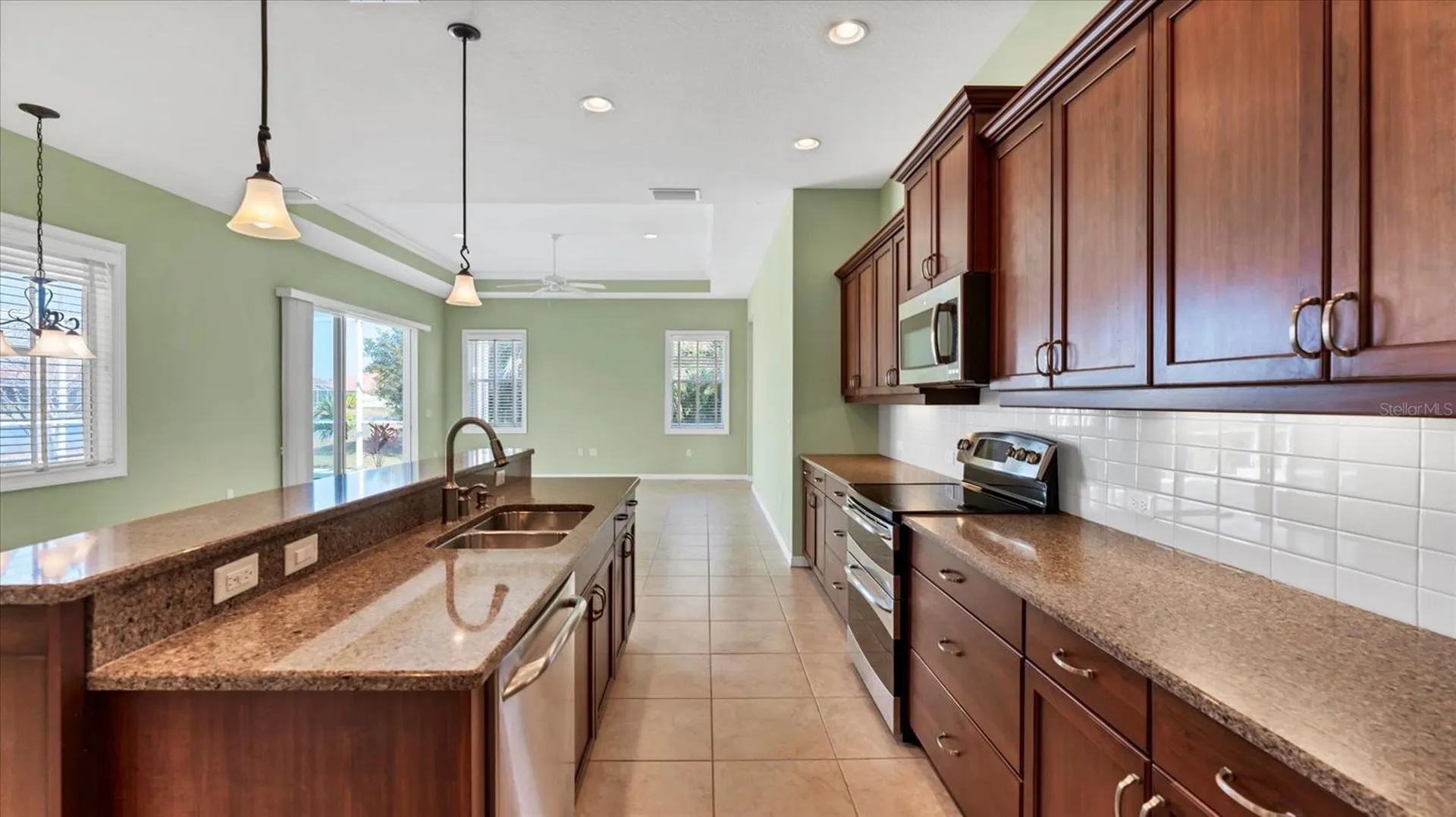 6207 46th Court E Bradenton FL 34203