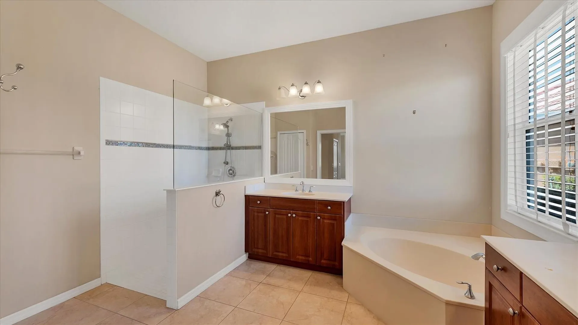 6207 46th Court E Bradenton FL 34203