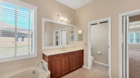 6207 46th Court E Bradenton FL 34203
