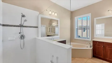 6207 46th Court E Bradenton FL 34203