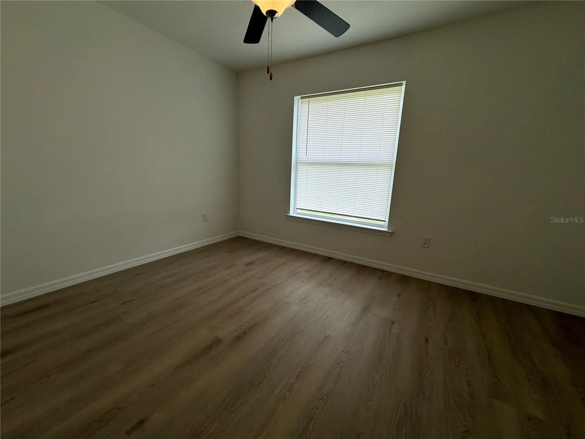 24 Malauka Loop Place Ocklawaha FL 32179