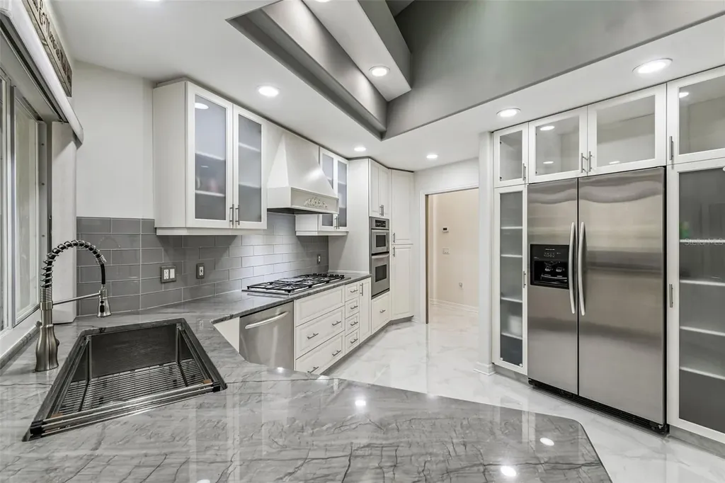 1705 Meyers Cove Drive Tarpon Springs FL 34689