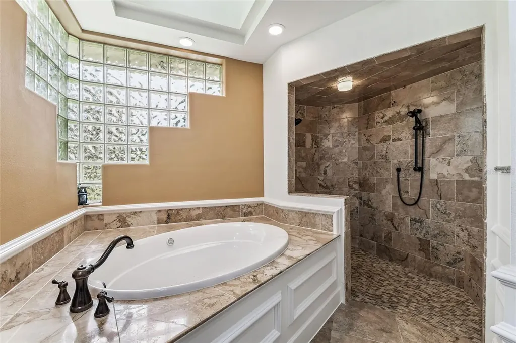 1705 Meyers Cove Drive Tarpon Springs FL 34689