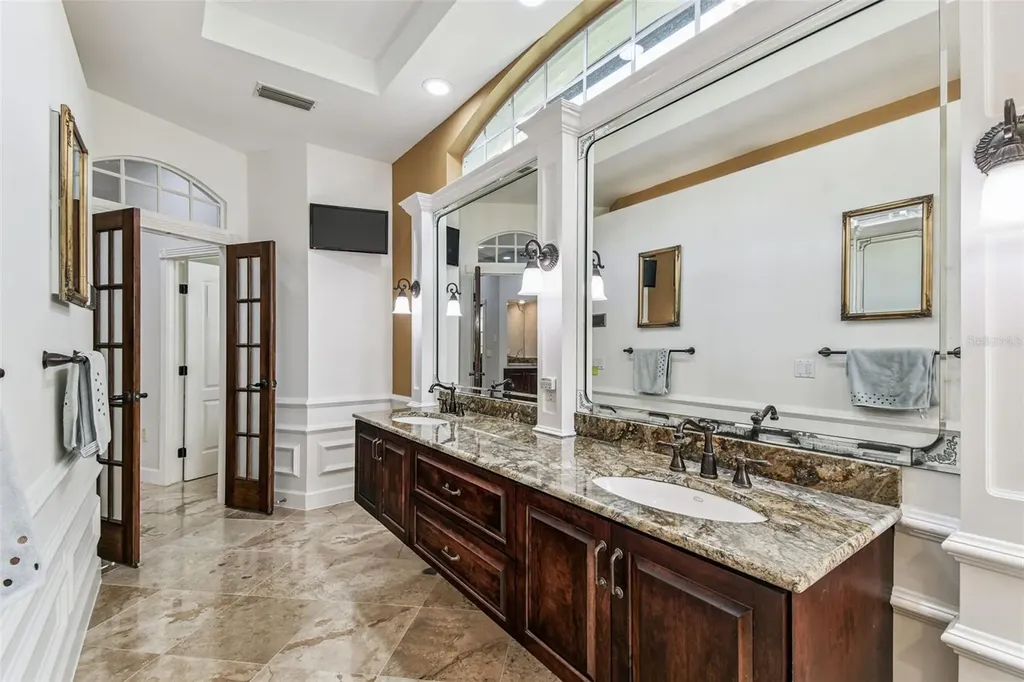 1705 Meyers Cove Drive Tarpon Springs FL 34689