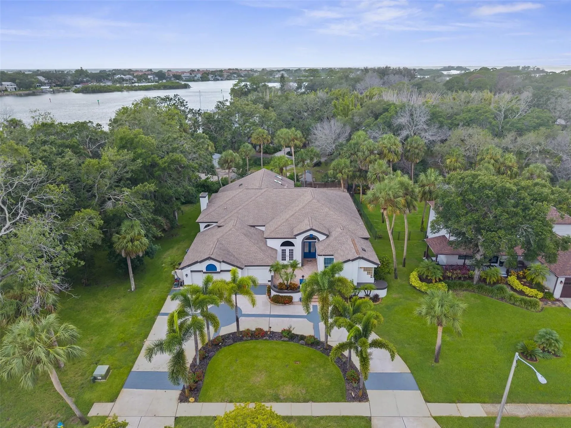 1705 Meyers Cove Drive Tarpon Springs FL 34689