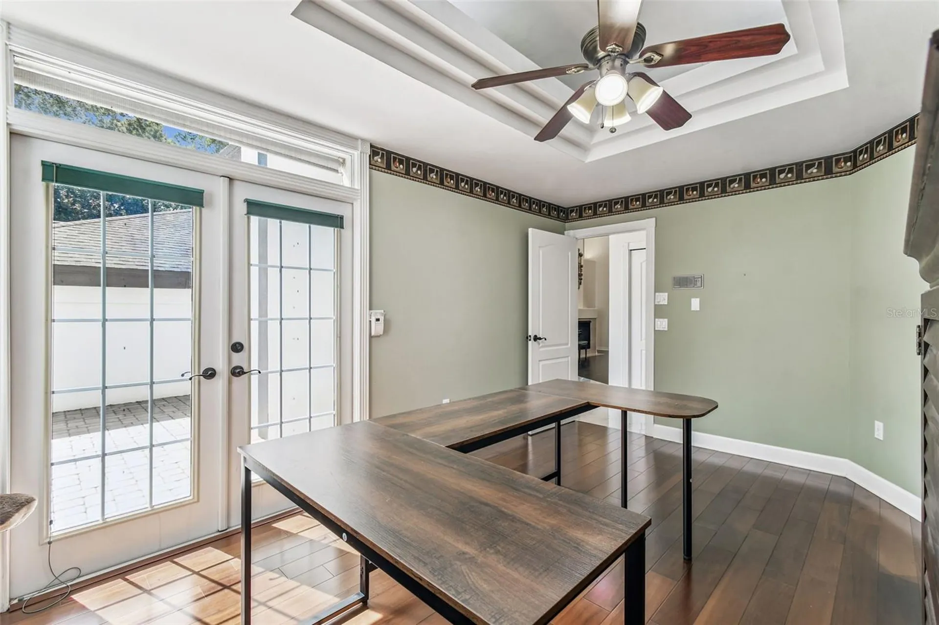 1705 Meyers Cove Drive Tarpon Springs FL 34689