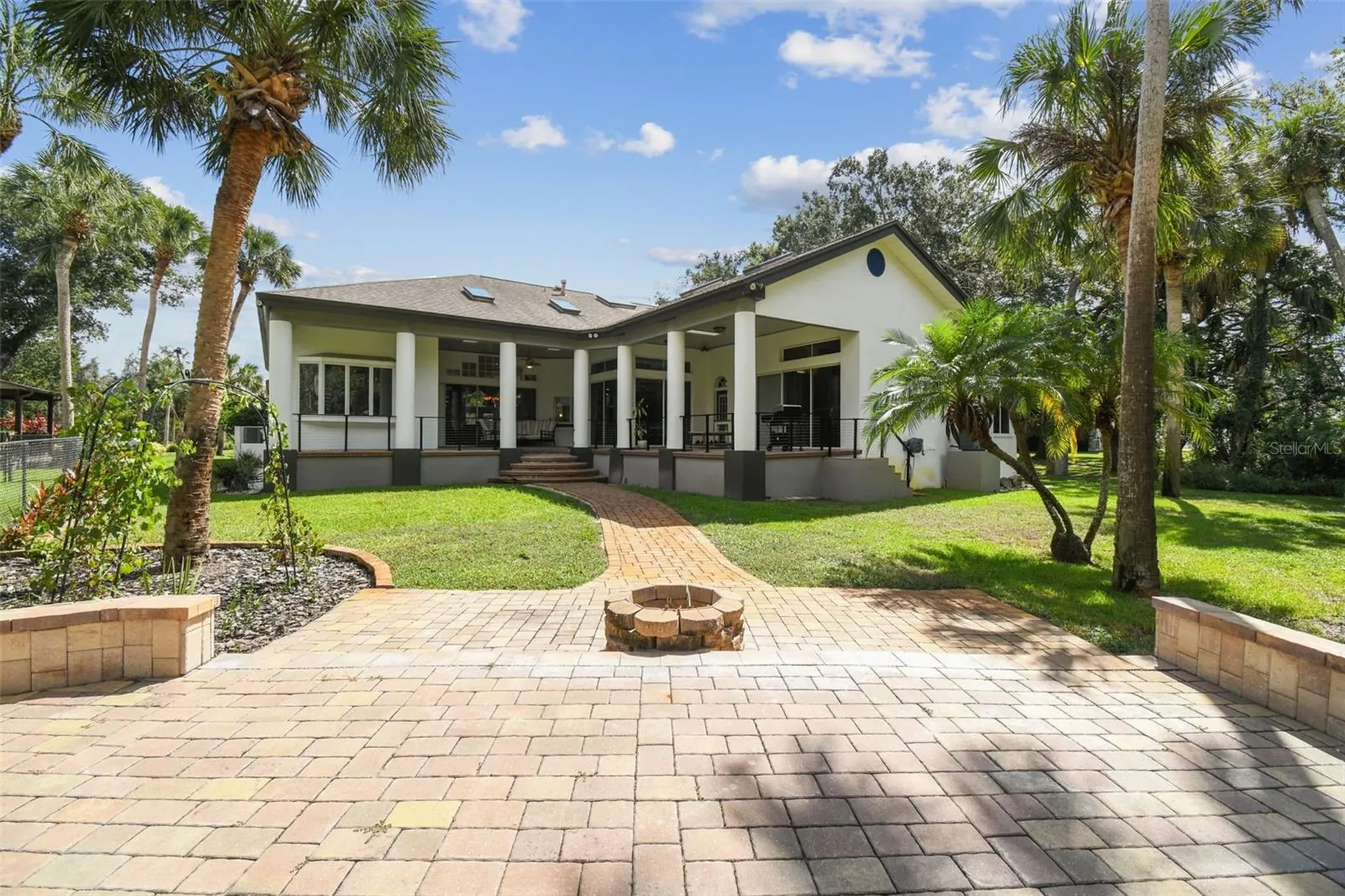 1705 Meyers Cove Drive Tarpon Springs FL 34689