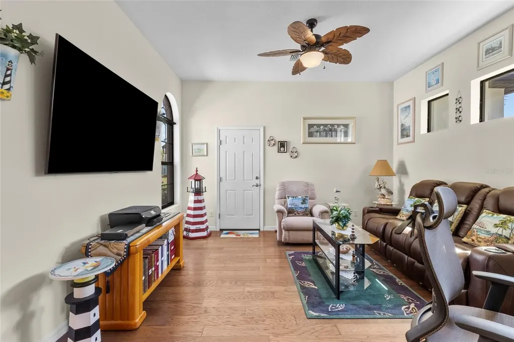 576 Mast Drive Bradenton FL 34208