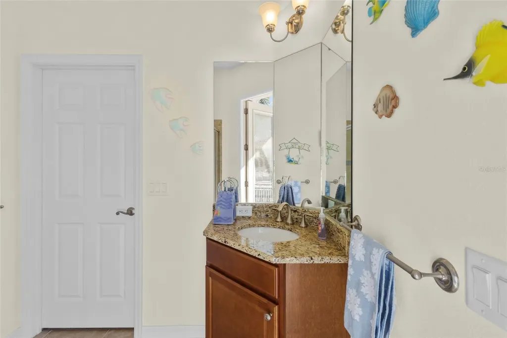 576 Mast Drive Bradenton FL 34208