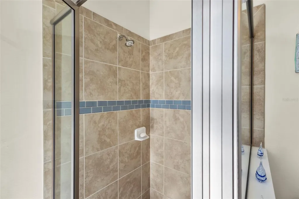 576 Mast Drive Bradenton FL 34208
