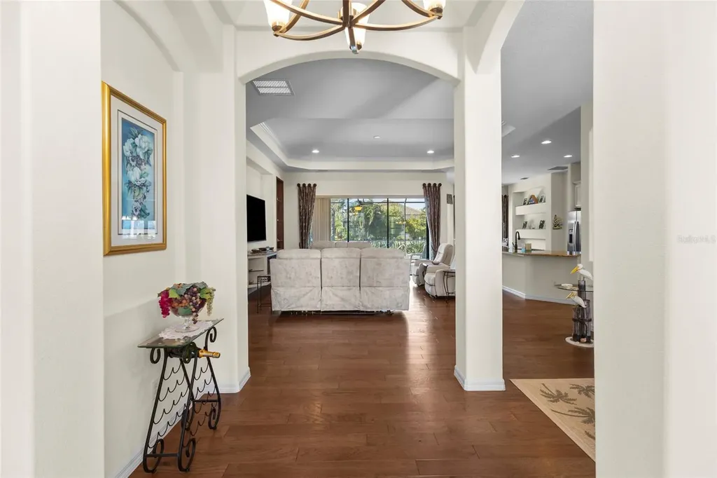 576 Mast Drive Bradenton FL 34208