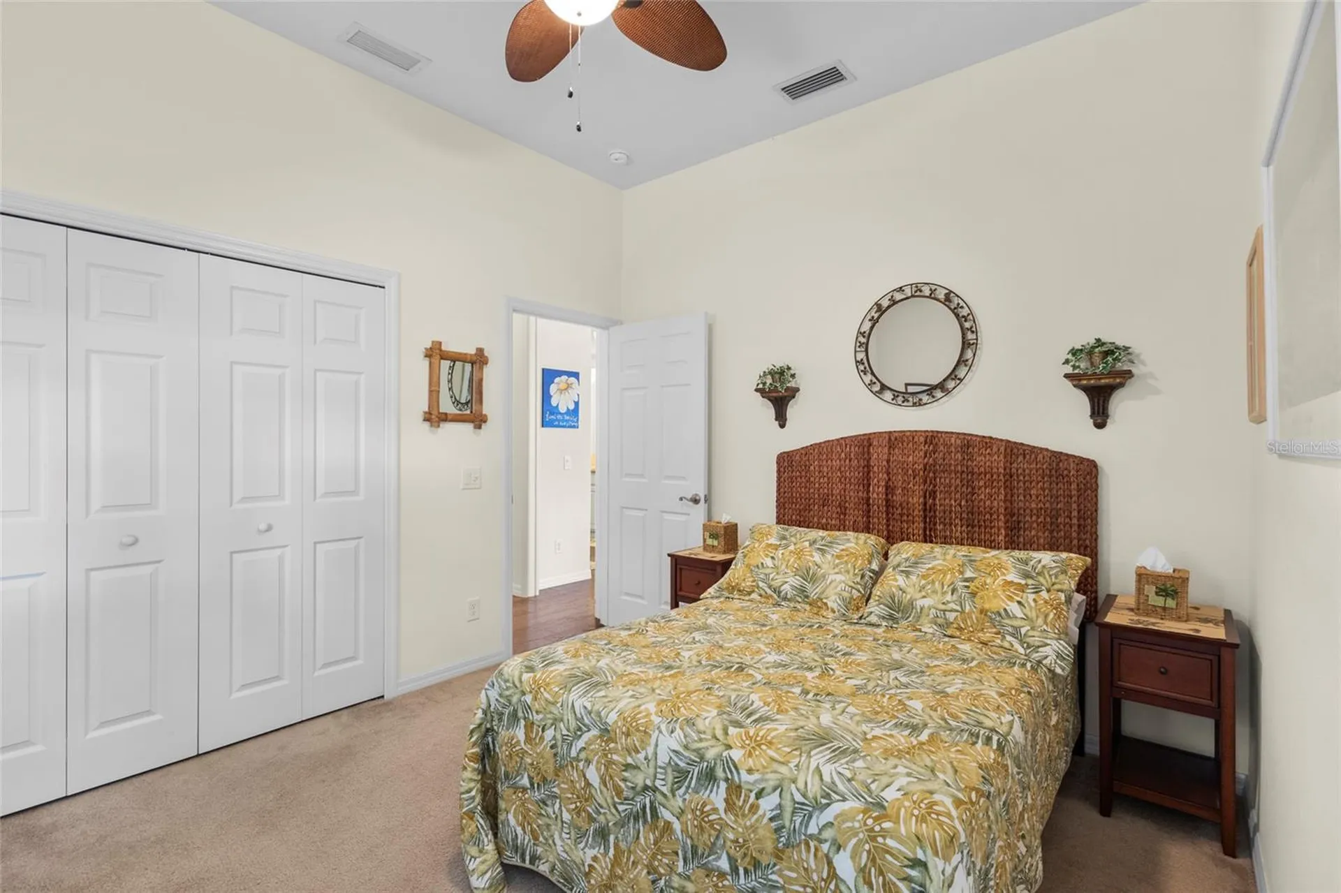 576 Mast Drive Bradenton FL 34208