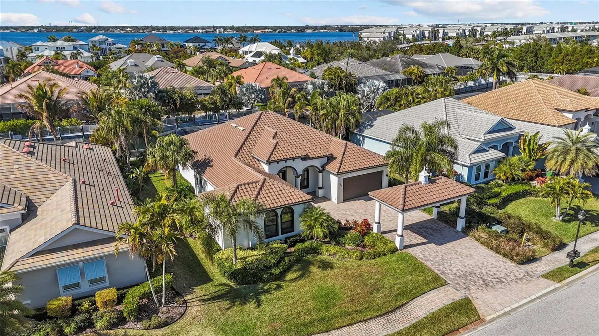 576 Mast Drive Bradenton FL 34208