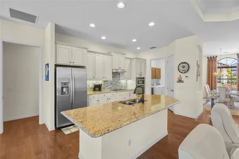 576 Mast Drive Bradenton FL 34208