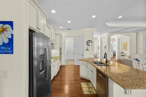 576 Mast Drive Bradenton FL 34208