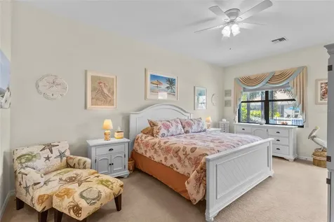 576 Mast Drive Bradenton FL 34208