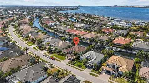 576 Mast Drive Bradenton FL 34208