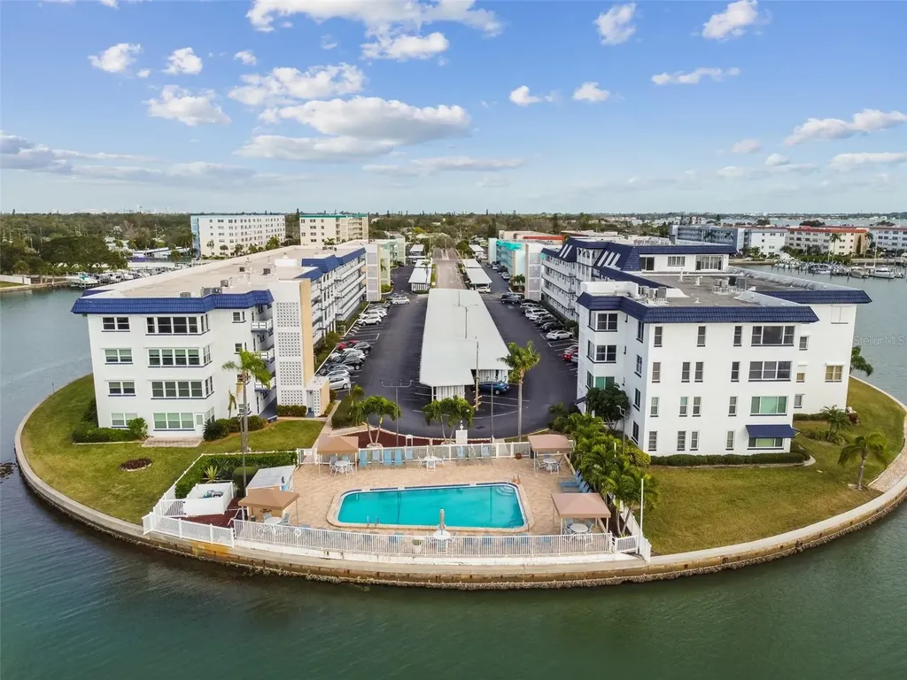 5840 30th Avenue S Gulfport FL 33707