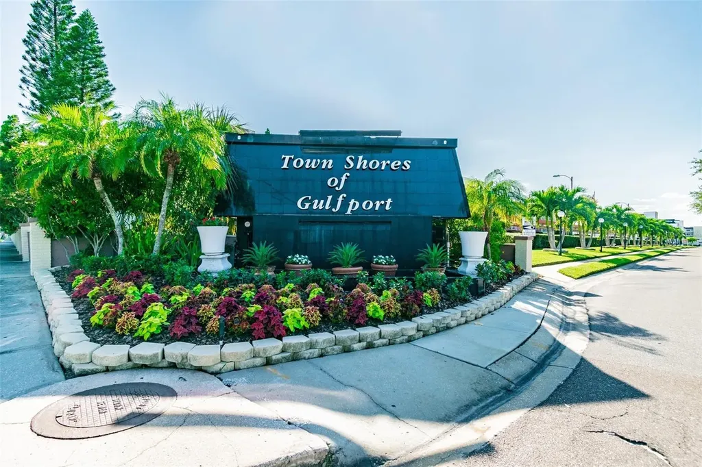 5840 30th Avenue S Gulfport FL 33707