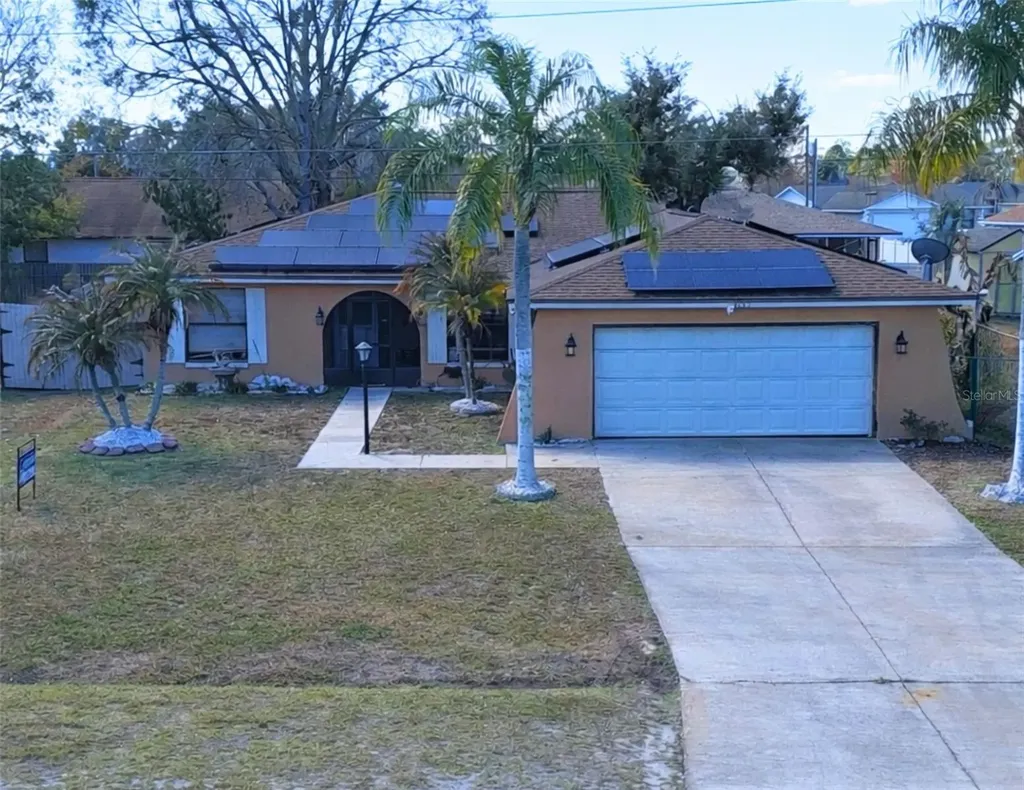 637 Fresno Court Kissimmee FL 34758
