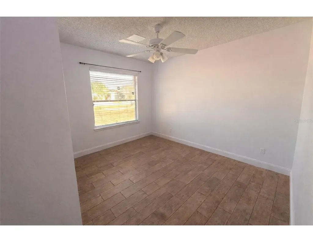 637 Fresno Court Kissimmee FL 34758