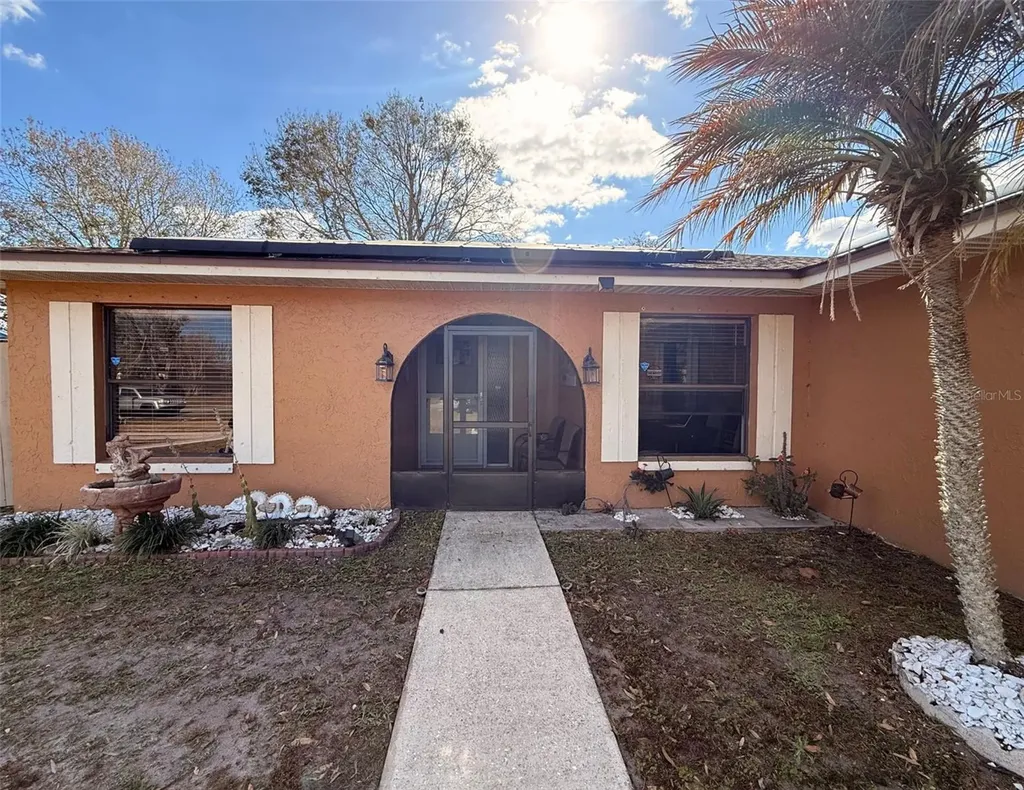 637 Fresno Court Kissimmee FL 34758