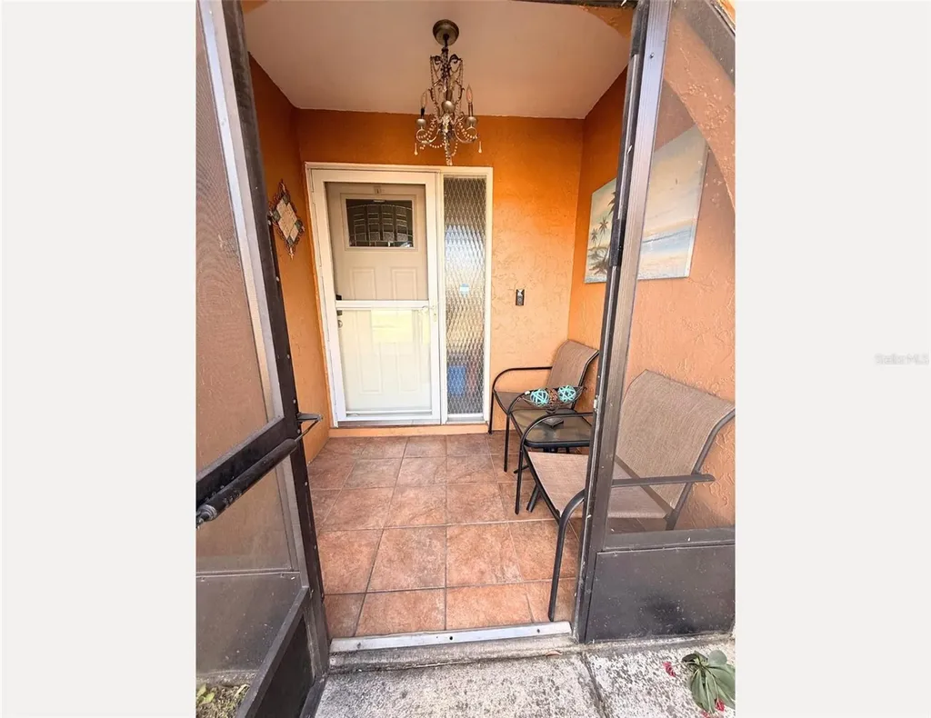 637 Fresno Court Kissimmee FL 34758