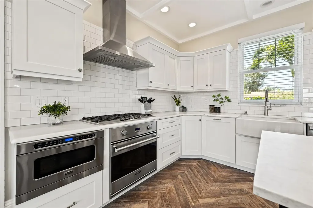 511 Windward Passage Clearwater Beach FL 33767