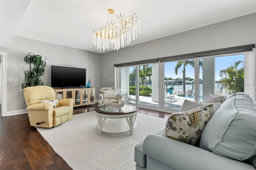 511 Windward Passage Clearwater Beach FL 33767