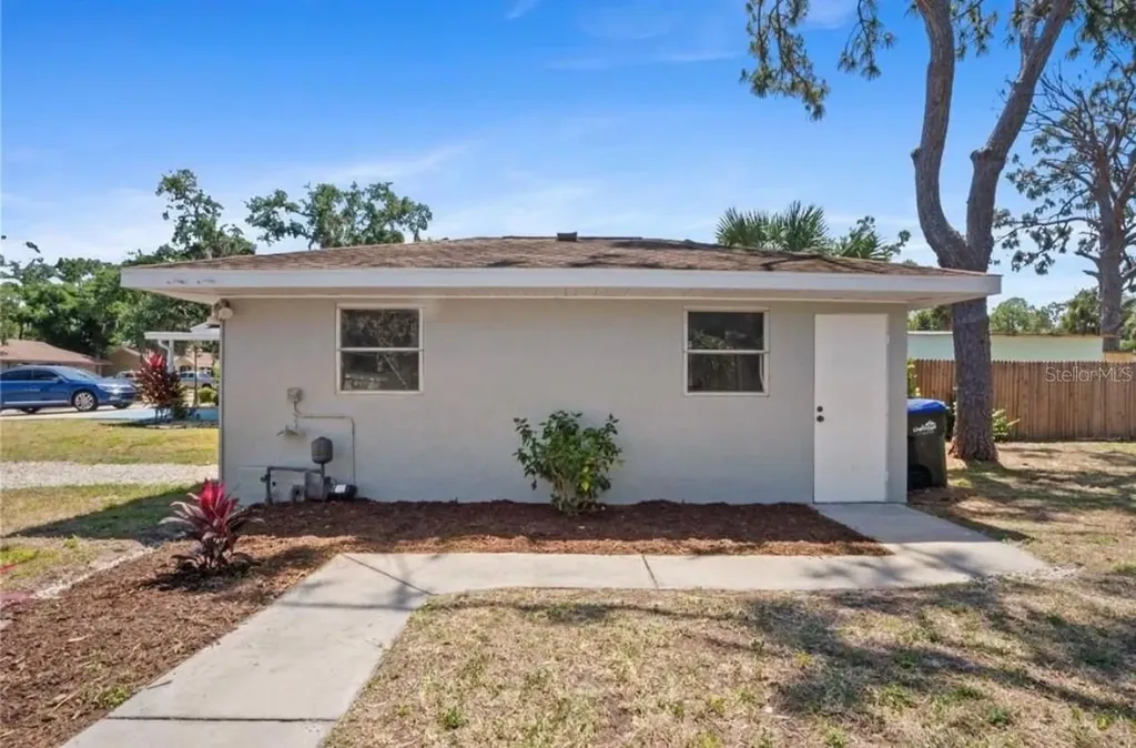2981 Crane Avenue North Port FL 34286