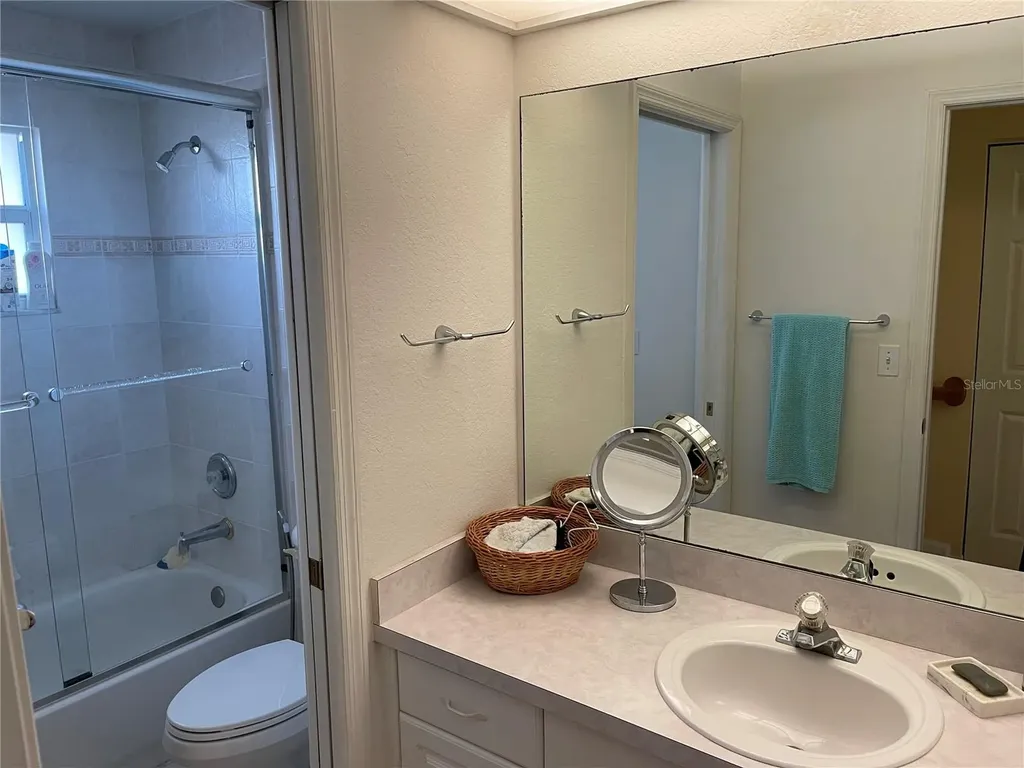 8572 Sweet Magnolia Place Seminole FL 33777