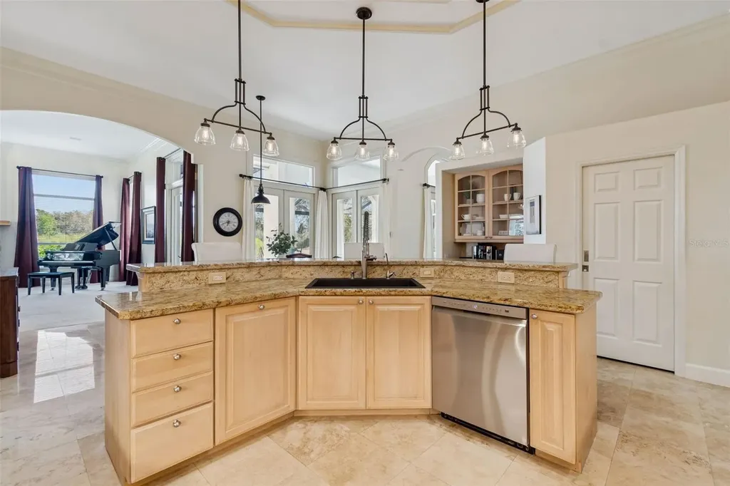 5212 Golf Links Boulevard Zephyrhills FL 33541