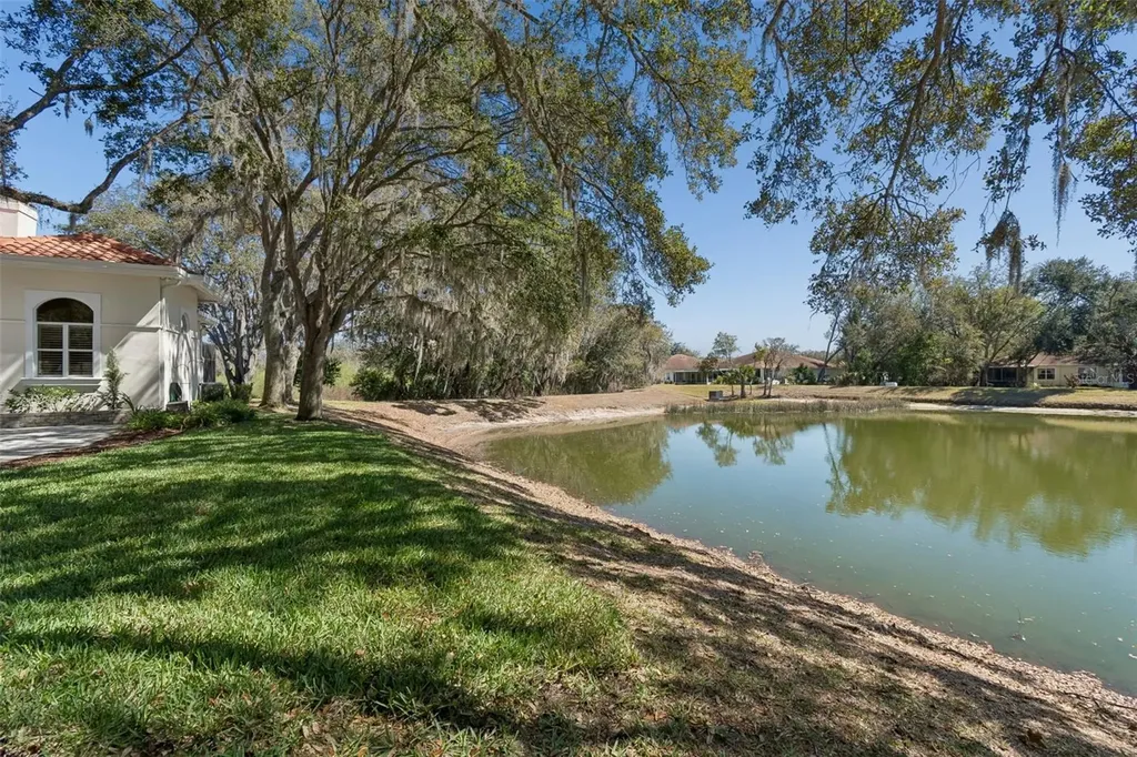 5212 Golf Links Boulevard Zephyrhills FL 33541