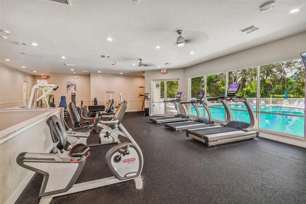 5212 Golf Links Boulevard Zephyrhills FL 33541