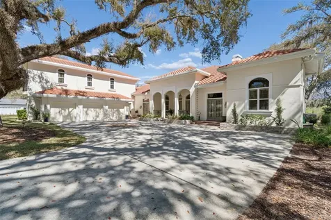 5212 Golf Links Boulevard Zephyrhills FL 33541