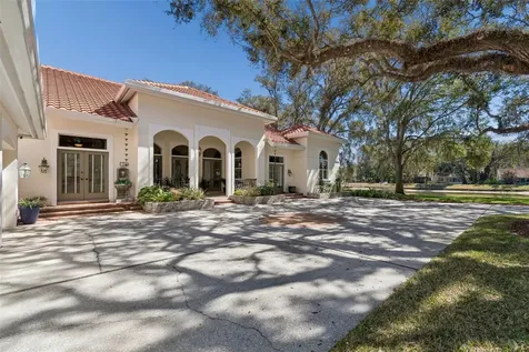 5212 Golf Links Boulevard Zephyrhills FL 33541