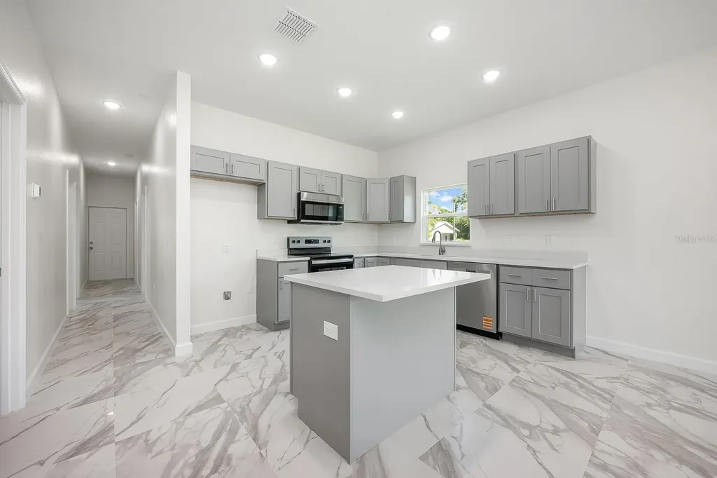 1720 S Deleon Avenue Titusville FL 32780