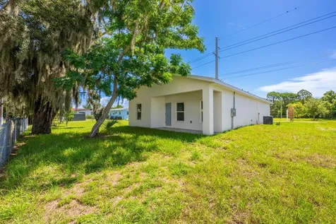 1720 S Deleon Avenue Titusville FL 32780