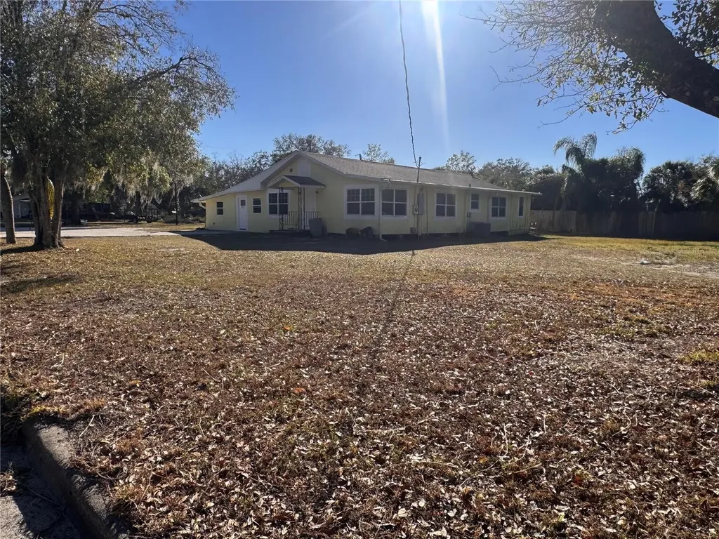 227 Smith Avenue Arcadia FL 34266